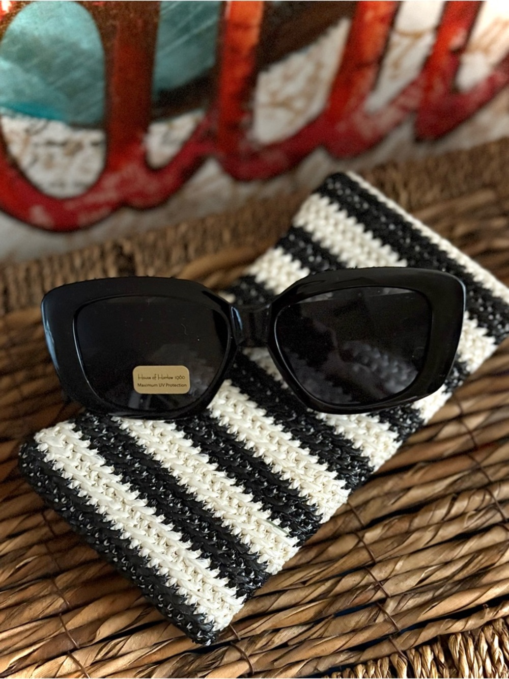 House of Harlow 1960 Cat Eye Oversized Sunglasses Black Frame/Lens UV & Case